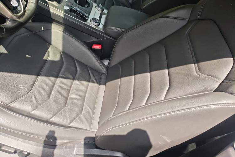 Used Volkswagen Touareg 2021 2.0 TSI Flagship Special Edition Left Front Seat