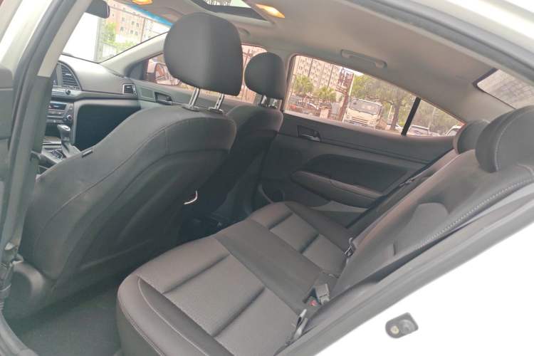 Used Hyundai Elantra (6th Generation / Lingdong) 2018 1.4T Dual-Clutch Xuan Dong · Dynamic Edition Left Rear Seat