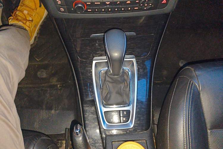 Used Citroen C5 2013 2.3L Automatic Zunyu Model
