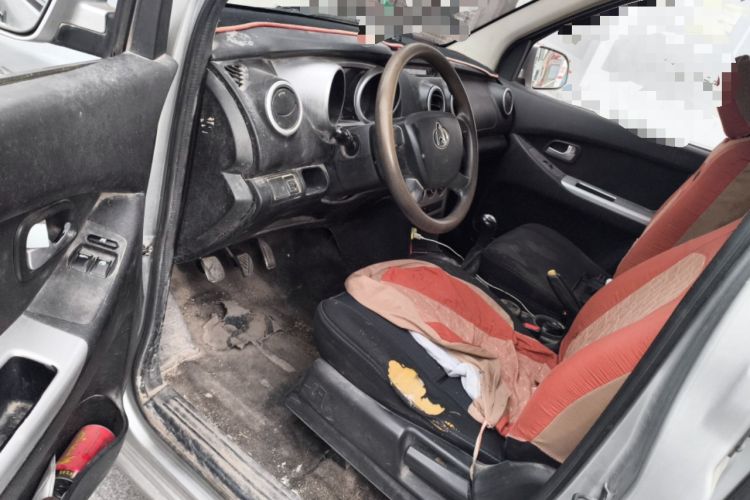 Used CHANGAN KAICHENG Ounuo S 2012 1.3L Base Version
