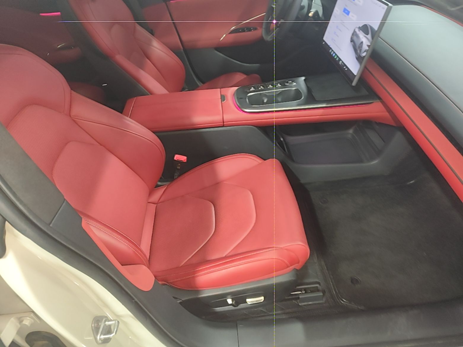 Xiaomi Auto SU7 2024 Four-Wheel Drive Ultra-Long Range Advanced Intelligent Driving Max Edition — снимка 19
