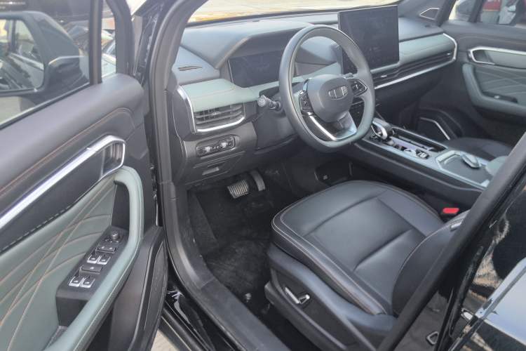 Used Geely Auto Haoyue L 2024 2.0T DCT Prestige Version