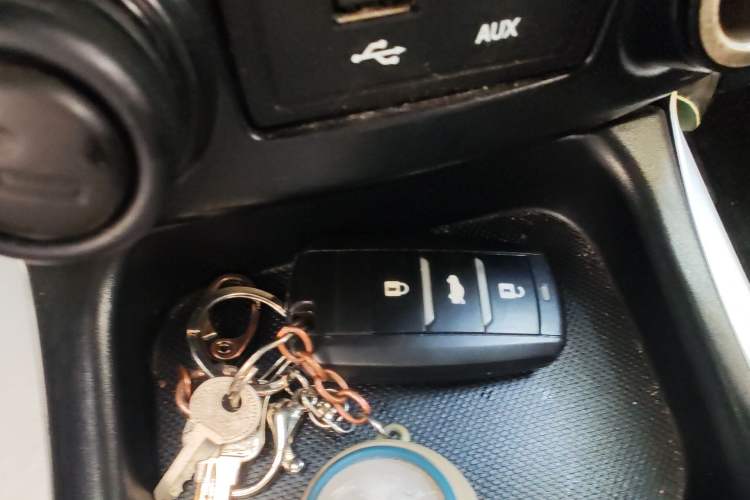 Used CHANGAN CS35 2016 1.6L Automatic Prestige Model China V Standard