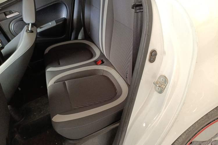 Used ORA Black Cat 2021 301 km Basic Version Left Rear Seat