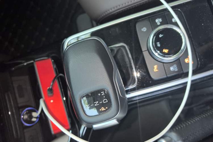 Used BAIC Off-Road BJ80 2020 3.0T Automatic Supreme Edition Gear Lever