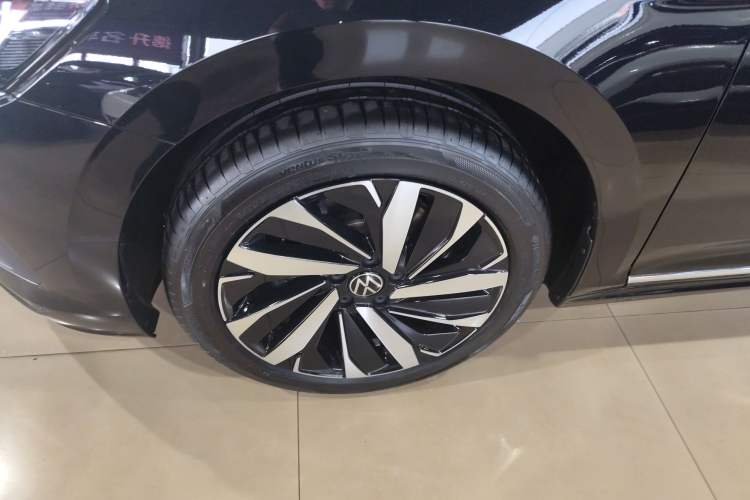 Used Volkswagen Passat 2026 Model, Outstanding 380TSI Longteng Edition Left Front Wheel Hub