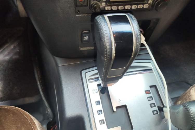 Used Mitsubishi Pajero 2016 3.0L Automatic Prestige Version China IV Standard
