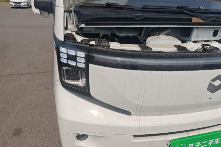 Used CHANGAN KAICHENG V919 2025 Model, Express Cabin, CATL 88 kWh, Long Wheelbase, High Roof, Smart Version, 6 Seats Right Front Headlight