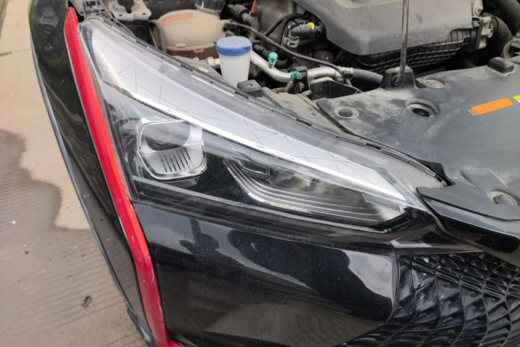 Used Dongfeng Aeolus Yixuan GS 2021 230T Automatic Star-Chasing Warrior Edition Right Front Headlight