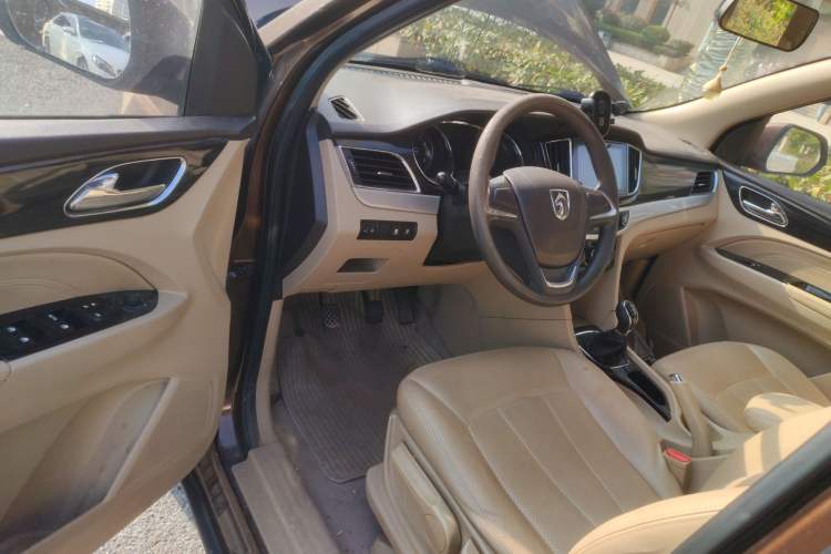 Used Baojun 730 2016 1.8L Manual Comfort Version 7 Seats