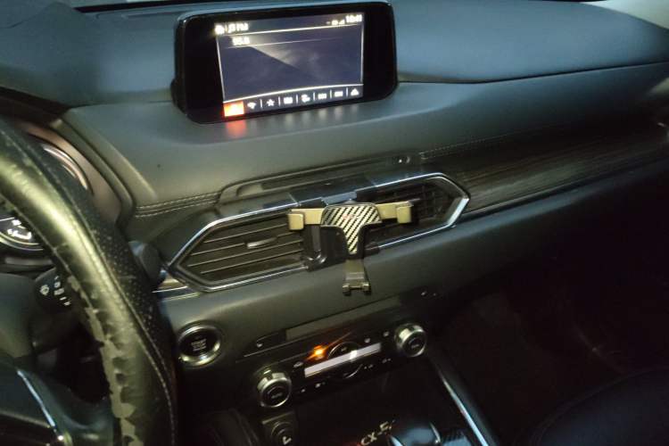 Used Mazda CX-5 2017 2.5L Automatic 4x4 Flagship Version China V Standard Audio And AC Panel