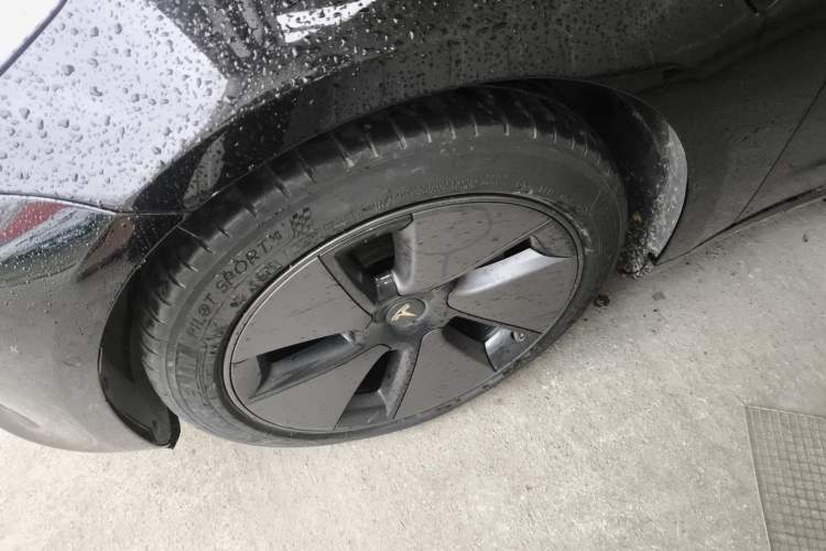 Used Tesla Model 3 2021 Standard Range Rear-Drive Upgraded Version Left Front Wheel Hub