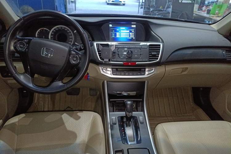 Used Honda Accord 2014 2.0L EX Luxury Edition
