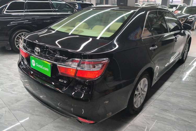 Used Toyota Camry 2016 2.0G 10th Anniversary Leading Edition