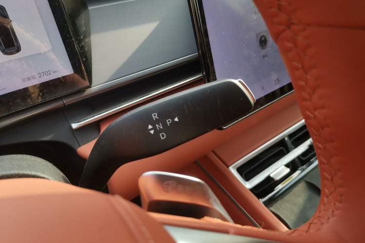 Used BYD Tang L 2025 DM 175KM Drone Player Edition