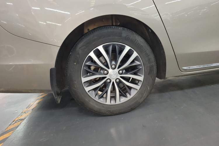 Used Buick GL8 2023 ES Lu Zun Comfort Model
