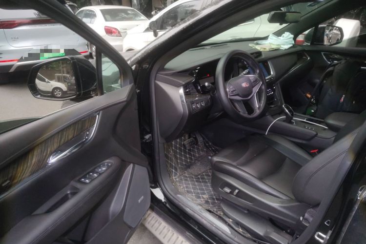 Used Cadillac XT5 2018 28E Four-Wheel Drive Tech Version