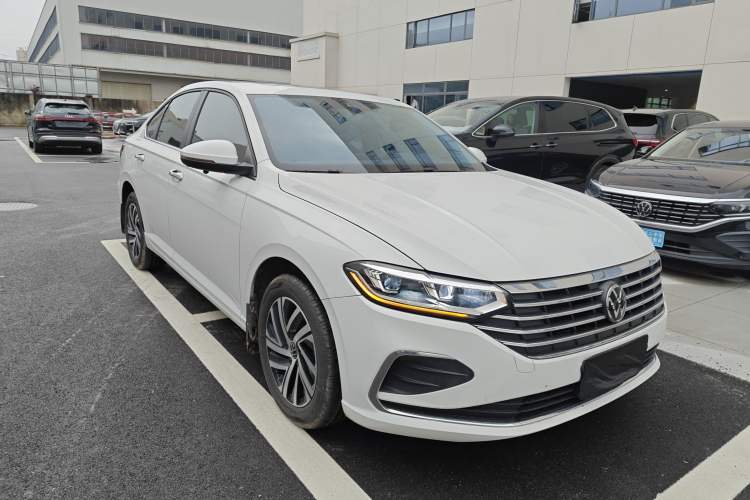 Used Volkswagen Lavida 2024 1.5L Automatic 5 Million Edition Front Right 45 Deg