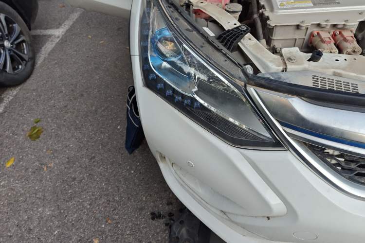 Used BYD Song New Energy 2017 Song EV300 Prestige Model
