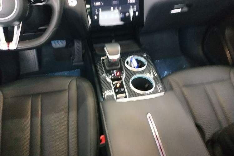 Used Hongqi HS3 2023 2.0T All-Wheel-Drive Youwei Version
