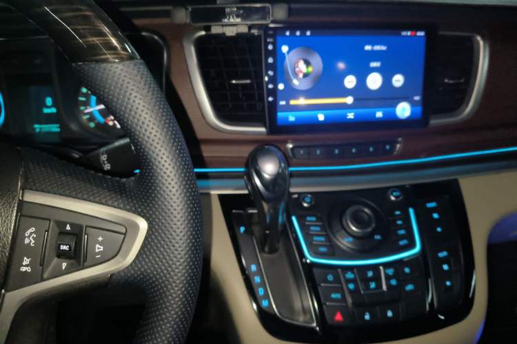 Used Buick GL8 2015 2.4L Luxury Business Premium Edition