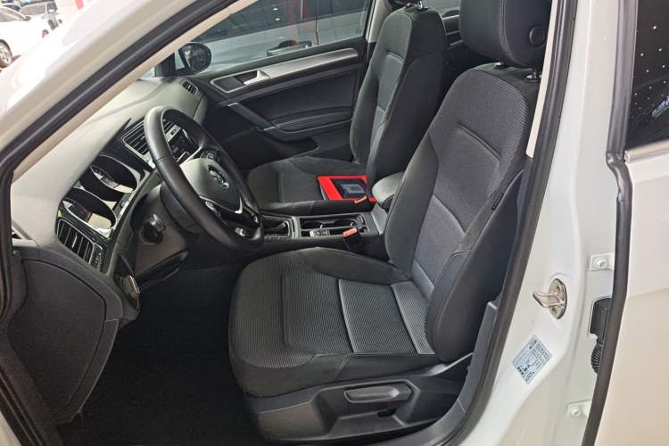 Used Volkswagen Golf 2020 280TSI DSG Comfort Version
