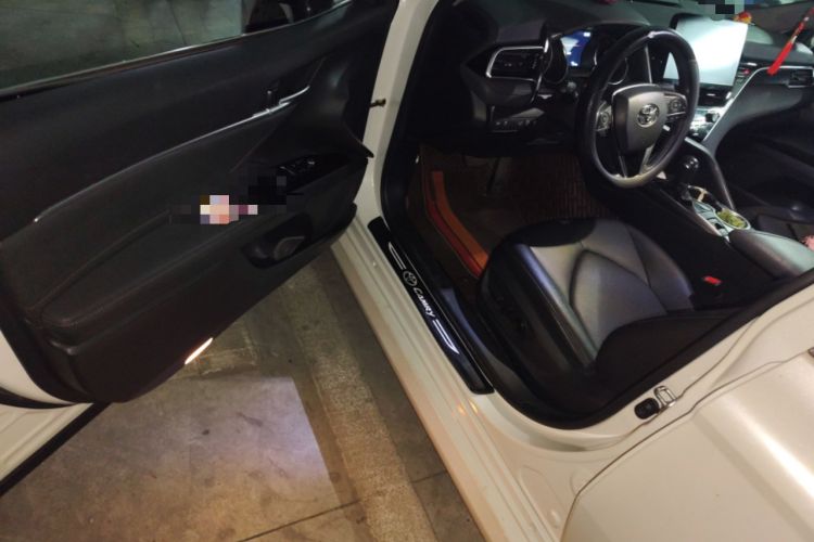 Used Toyota Camry 2021 2.0G Luxury Edition
