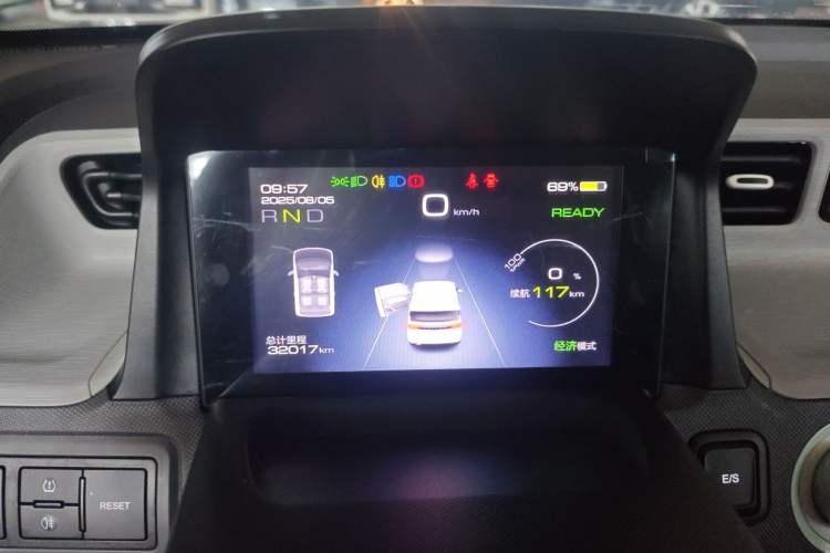 Used Wuling Hongguang MINIEV 2022 Macaron Premium Model – Lithium Iron Phosphate