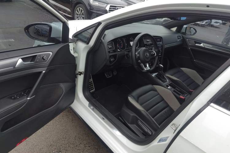 Used Volkswagen Golf 2018 280TSI Automatic R-Line Model