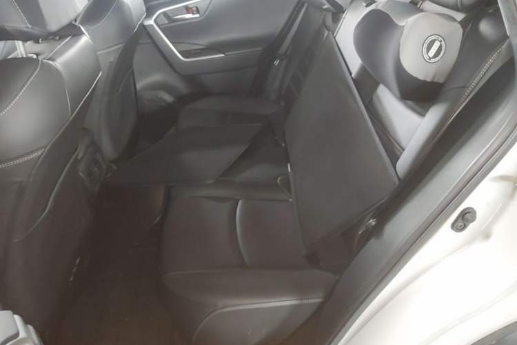 Used Toyota RAV4 2020 2.0L CVT Two-Wheel Drive Prestige Edition