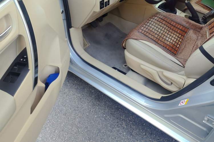 Used Toyota Corolla 2014 1.6L Manual GL-i
