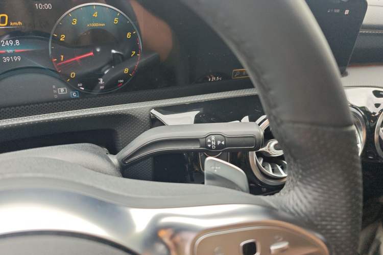 Used Mercedes-Benz A-Class 2020 Restyled A 200 L Sport Sedan Fashion Version Gear Lever