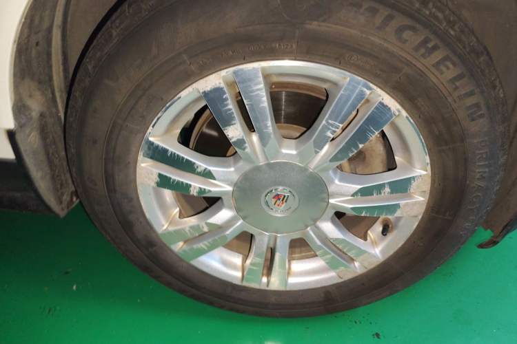 Used Cadillac SRX 2014 3.0L Luxury Model Right Front Wheel Hub