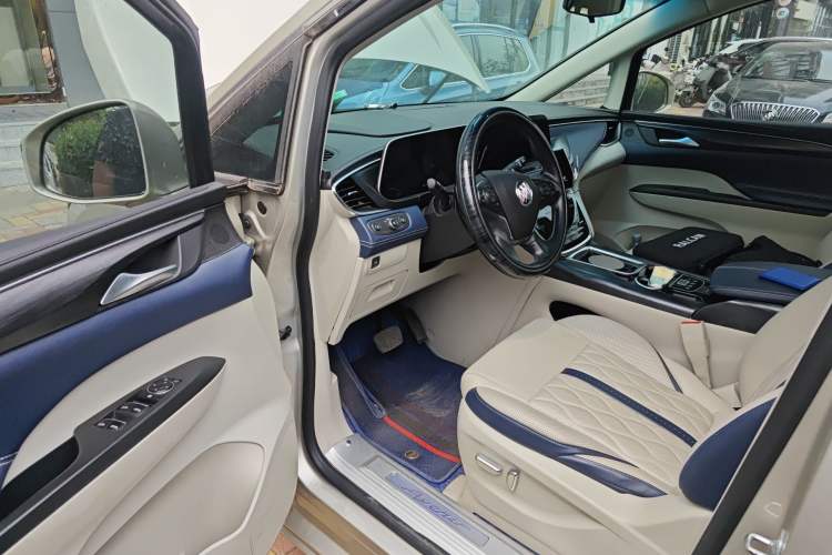 Used Buick GL8 2020 ES Land Cruiser 653T Comfort Edition Driver Seat