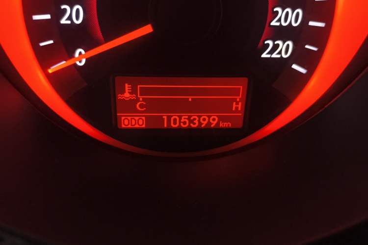 Used Kia Forte 2009 1.6L MT GL Odometer Close Up