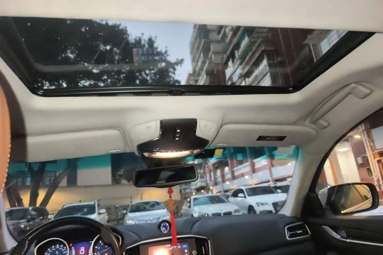 Used Maserati Ghibli 2014 3.0T Standard Edition Headliner