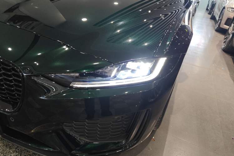 Used Jaguar XEL 2025 2.0T 250 PS R-DYNAMIC 90th Anniversary Edition