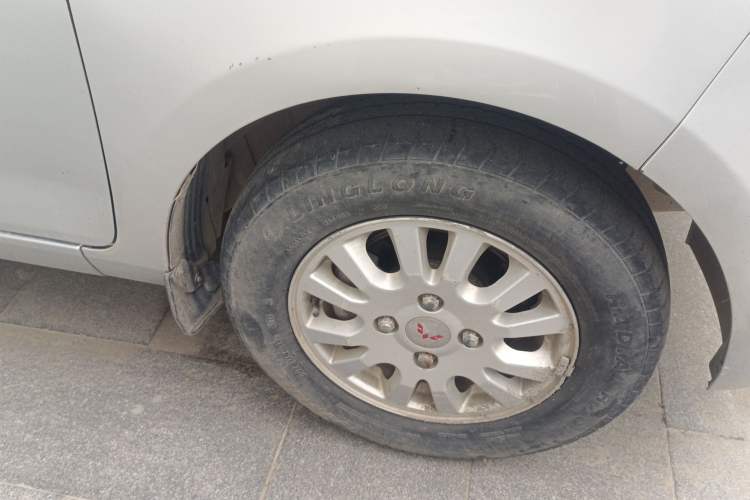 Used Wuling Rongguang V 2016 1.2L Standard Version