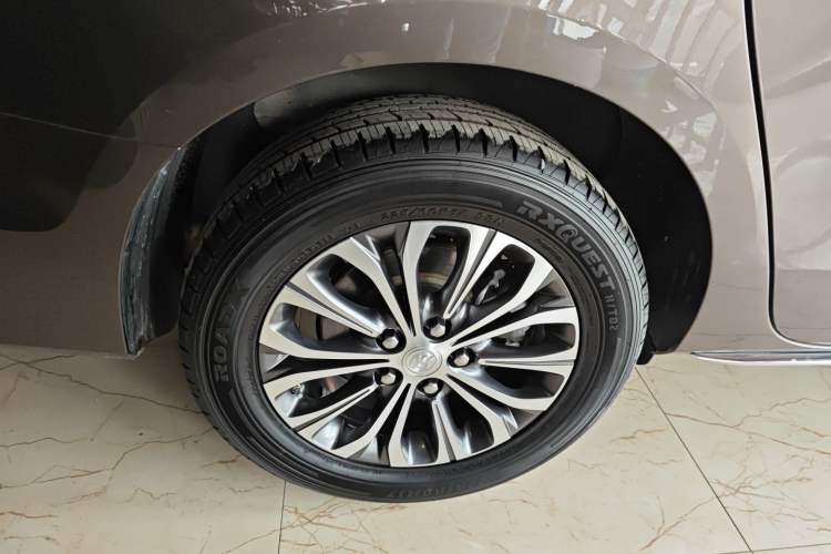 Used Buick GL8 2023 Land Executive Class Smart Enjoyment Model