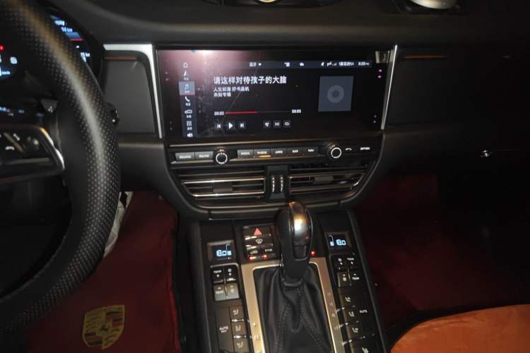 Used Porsche Macan 2021 Macan 2.0T Audio And AC Panel