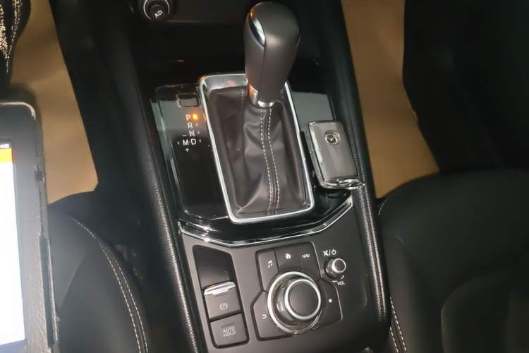 Used Mazda CX-5 2022 2.0L Automatic Two-Wheel Drive Smart Edition Gear Lever