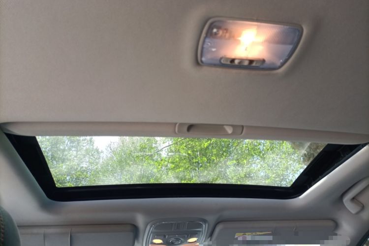 Used Haval H6 2017 Red-Label Sport Edition 1.5T Automatic Two-Wheel Drive Luxury Model Headliner