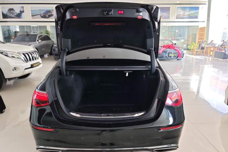 Used Mercedes-Benz S-Class 2022 S 450 L 4MATIC Trunk