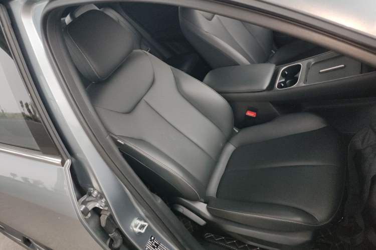 Used Baojun Yunhai 2024 140km Plug-in Hybrid Version
