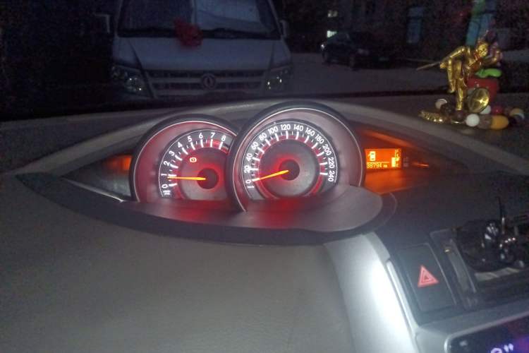 Used Toyota Verso 2014 Starlight 180E CVT Elite Multi-Function Edition