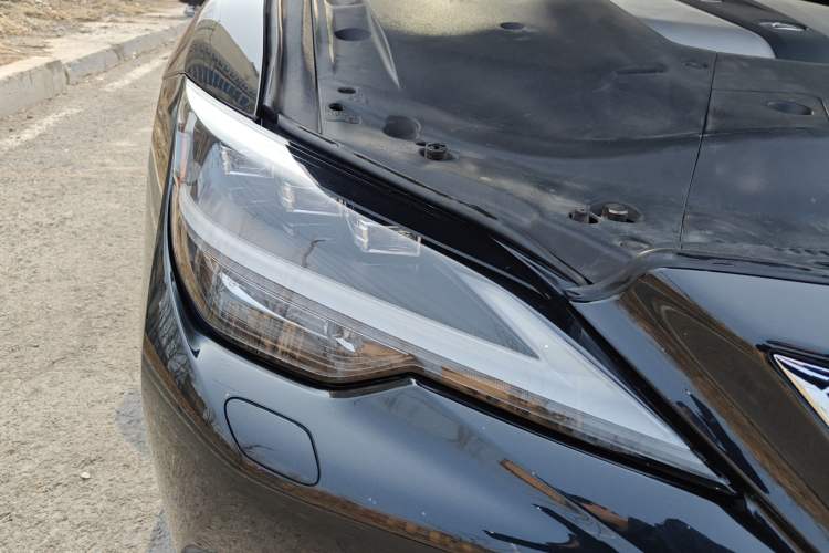 Used Lexus LS 2020 500h Excellence Edition China VI standard Right Front Headlight