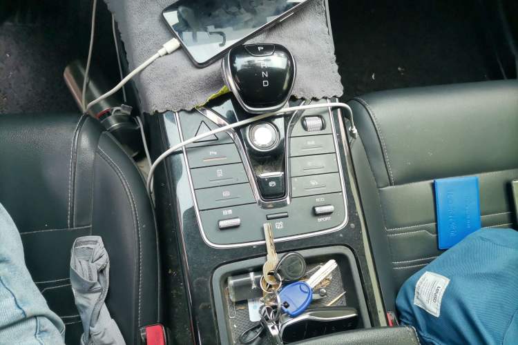 Used BYD Qin New Energy 2021 Travel Edition Gear Lever