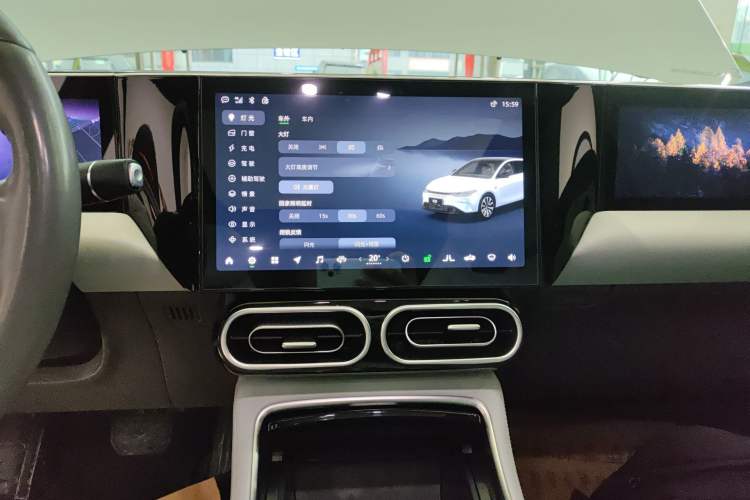 Used Leapmotor C01 2024 Range-Extended 316 Deluxe Edition Audio And AC Panel