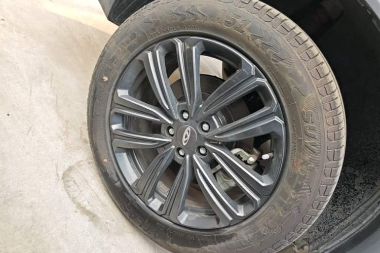 Used Chery Tiggo 8 2024 1.5 TCI Automatic New Dynamic 7-Seater Right Rear Wheel Hub