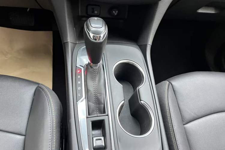 Used Chevrolet Equinox 2019 535T Automatic Chijie Edition China V Standard Gear Lever